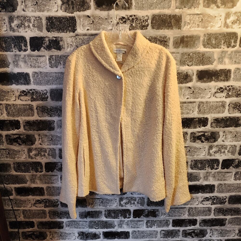 Newport news Cream Textured One Button Closure Wool Shacket blazer Size Medium